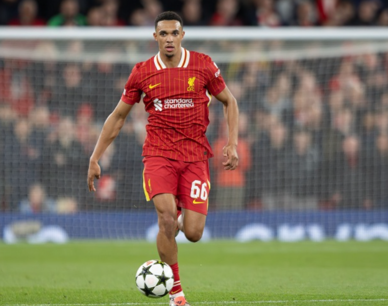 阿诺德复出引热议：国家德比首发存疑，<a href='/news/tag/286.html' style='color: blue;'>皇马</a>未来布局待考