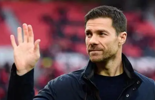 西超杯决赛前夕：阿隆索谨慎评估姆巴佩登场可能